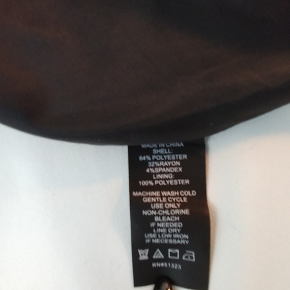 Vince Camuto pencil skirt - Picture 6 of 6